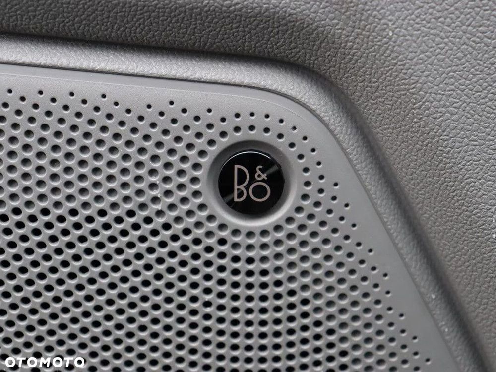 Ford Tourneo Custom - 26