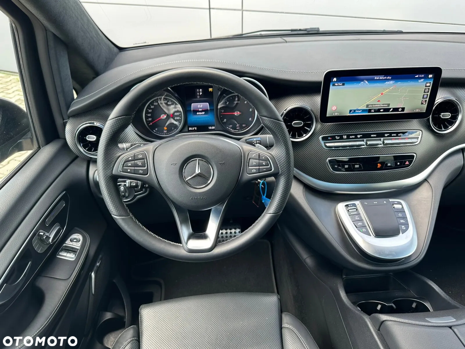Mercedes-Benz Klasa V 300 d 4-Matic Exclusive 9G-Tronic (d³ugi) - 7