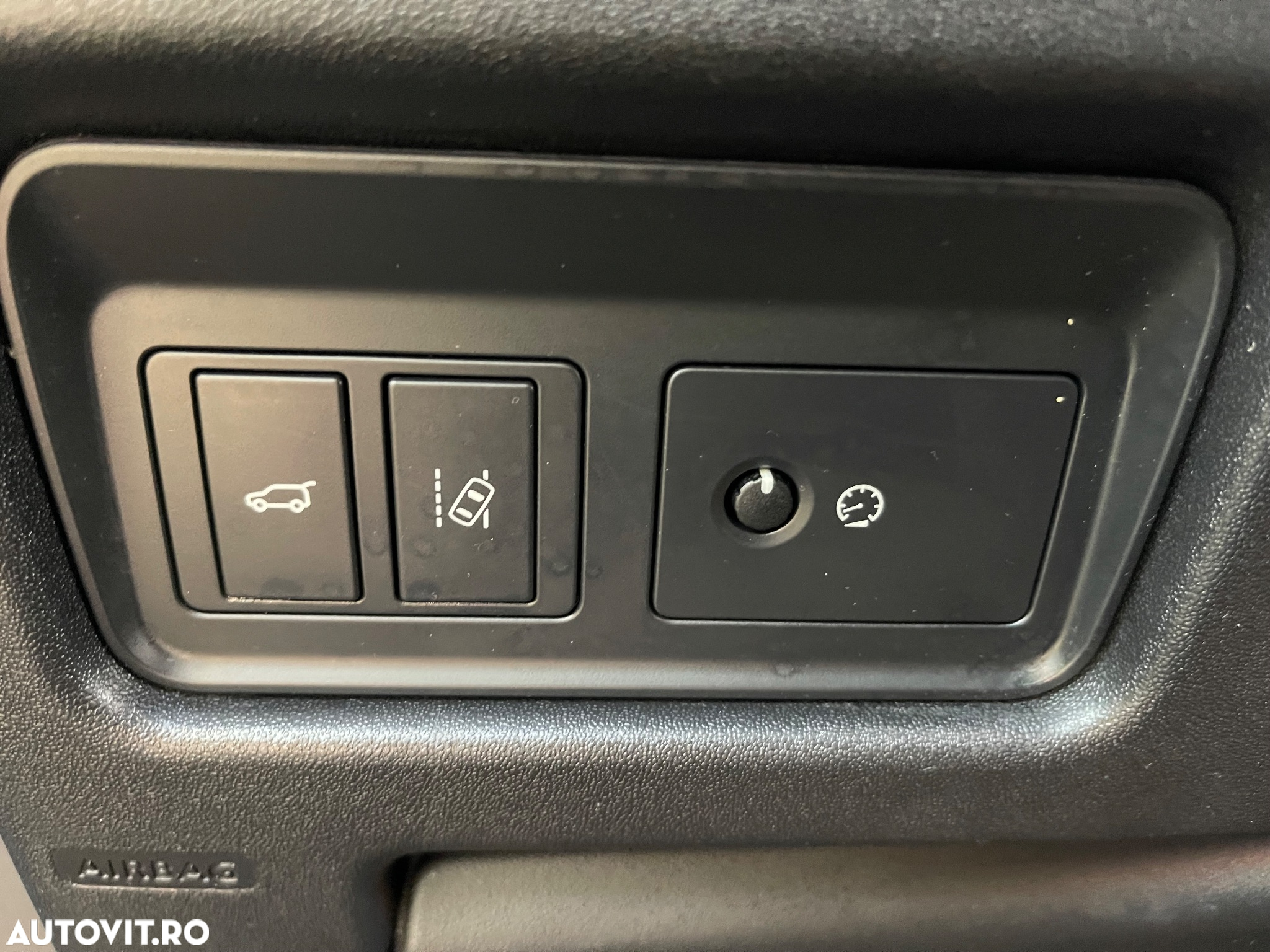 Land Rover Discovery Sport - 19