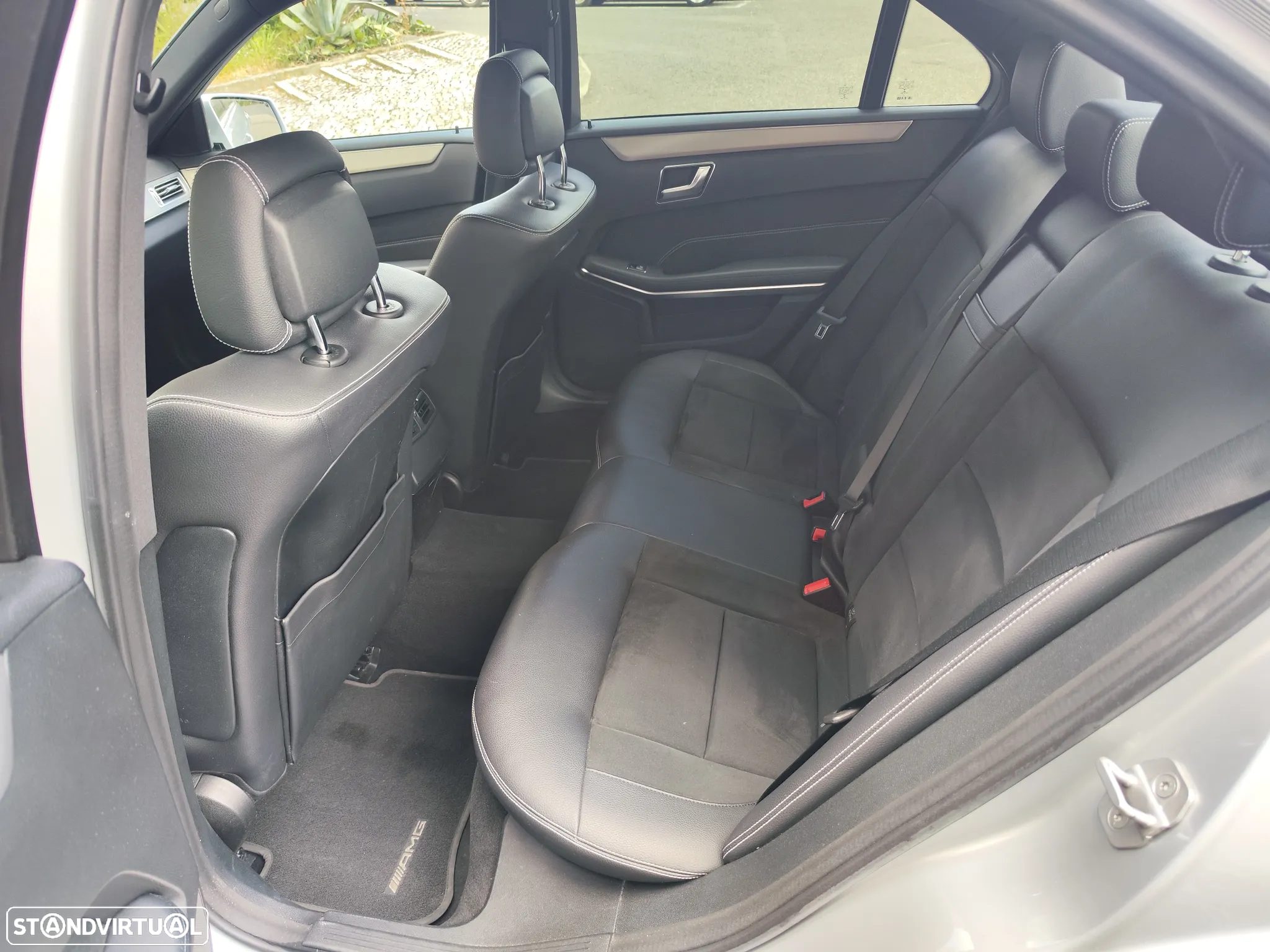 Mercedes-Benz E 300 Bluetec Hybrid Avantgarde - 20