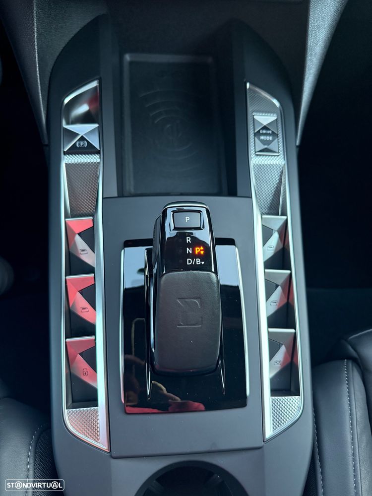 DS DS3 Crossback E-TENSE PERFORMANCE LINE + - 36
