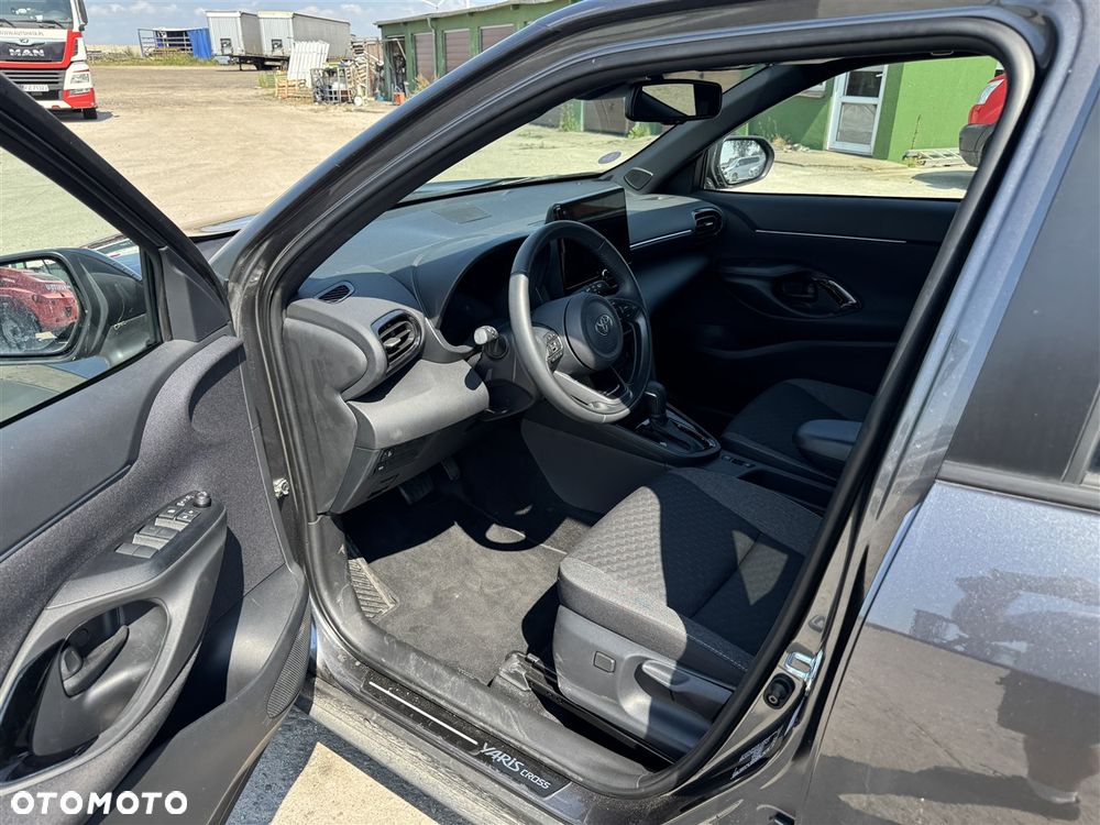 Toyota Yaris Cross - 16