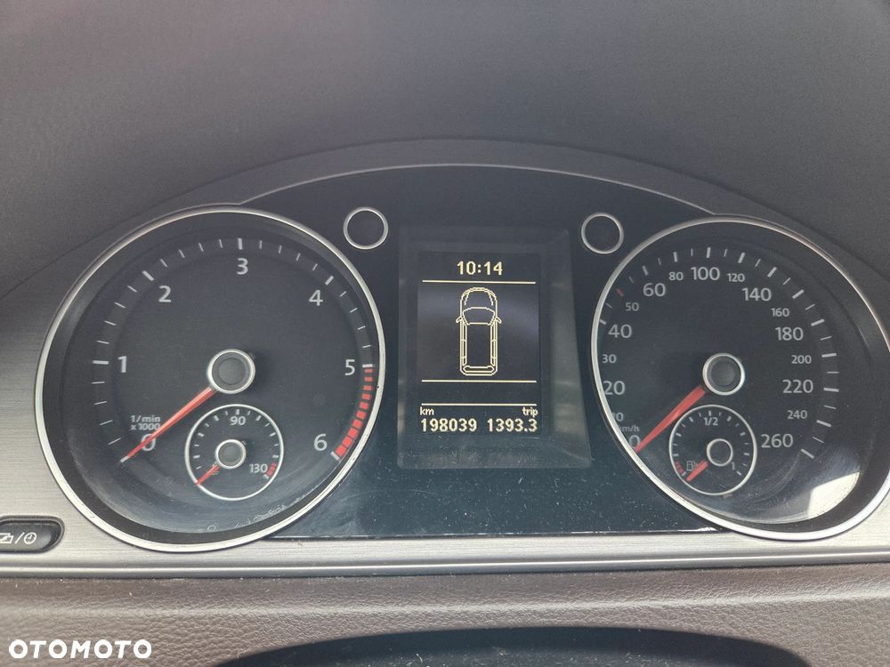 Volkswagen Passat 1.6 TDI Trendline - 8