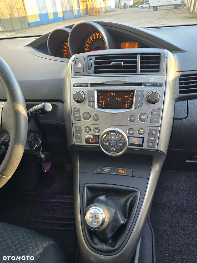 Toyota Verso 1.8 7-Sitzer Comfort - 18