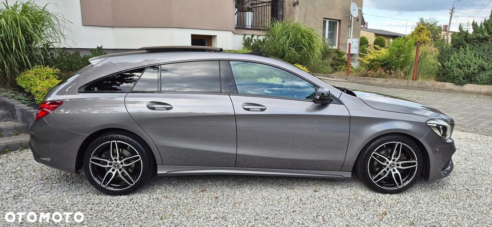 Mercedes-Benz CLA 180 AMG Line - 26