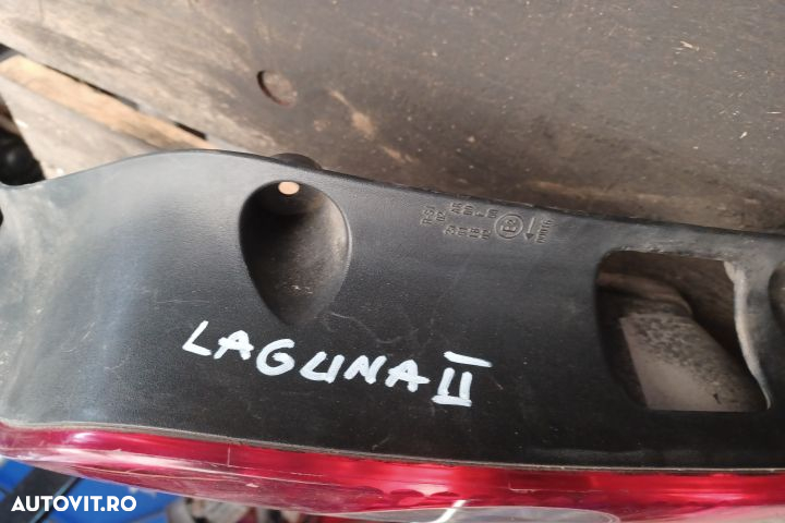 Lampa stop stanga pe aripa Renault Laguna 2  [din 2001 pana  2005] seria Liftback 1.9 DCi MT (120 h - 2