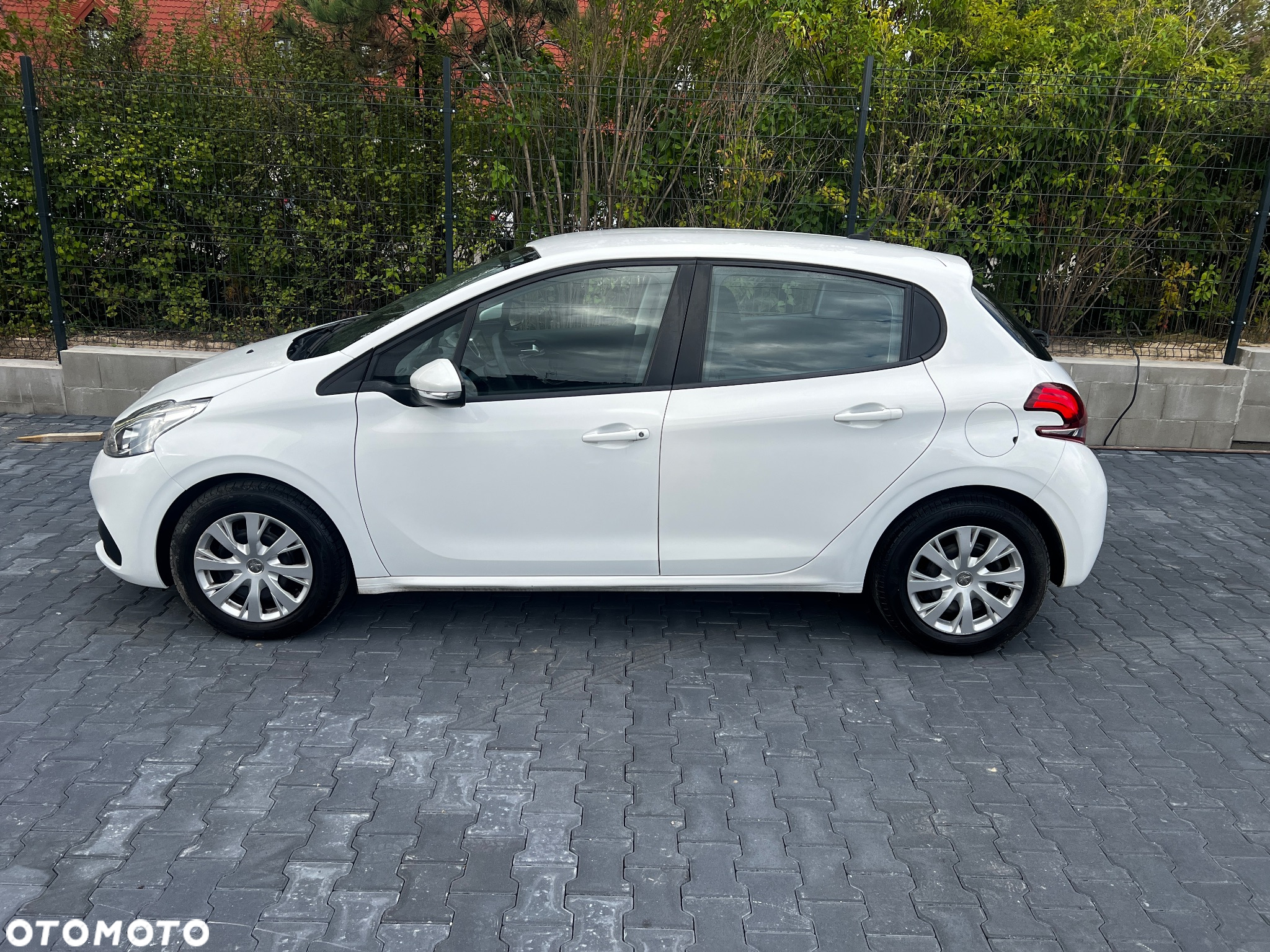 Peugeot 208 1.6 BlueHDi Active - 6