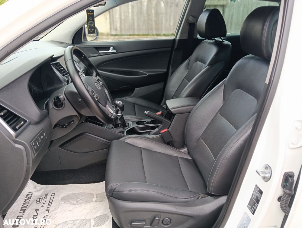 Hyundai Tucson blue 1.7 CRDi 2WD Intro Edition - 12