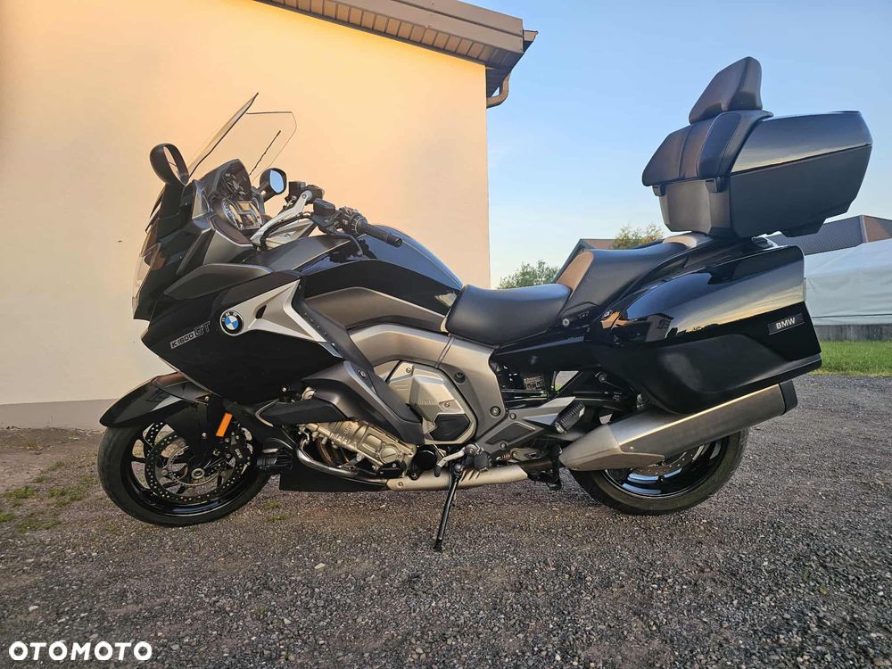 BMW K - 9