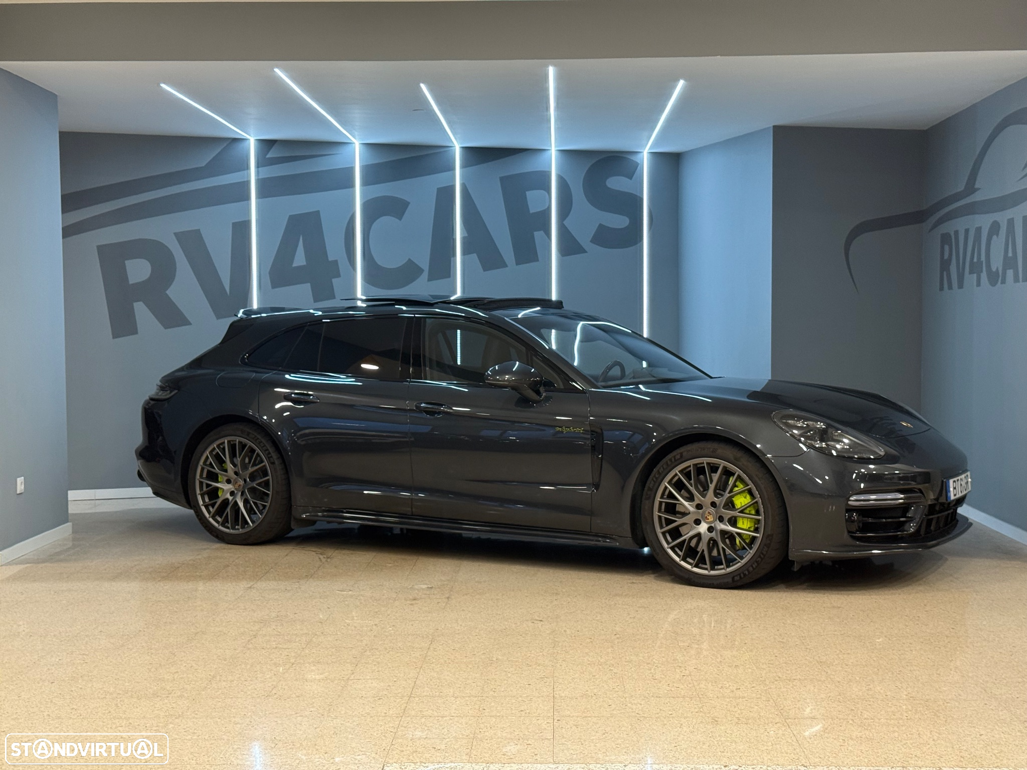 Porsche Panamera Sport Turismo 4S E-Hybrid - 16