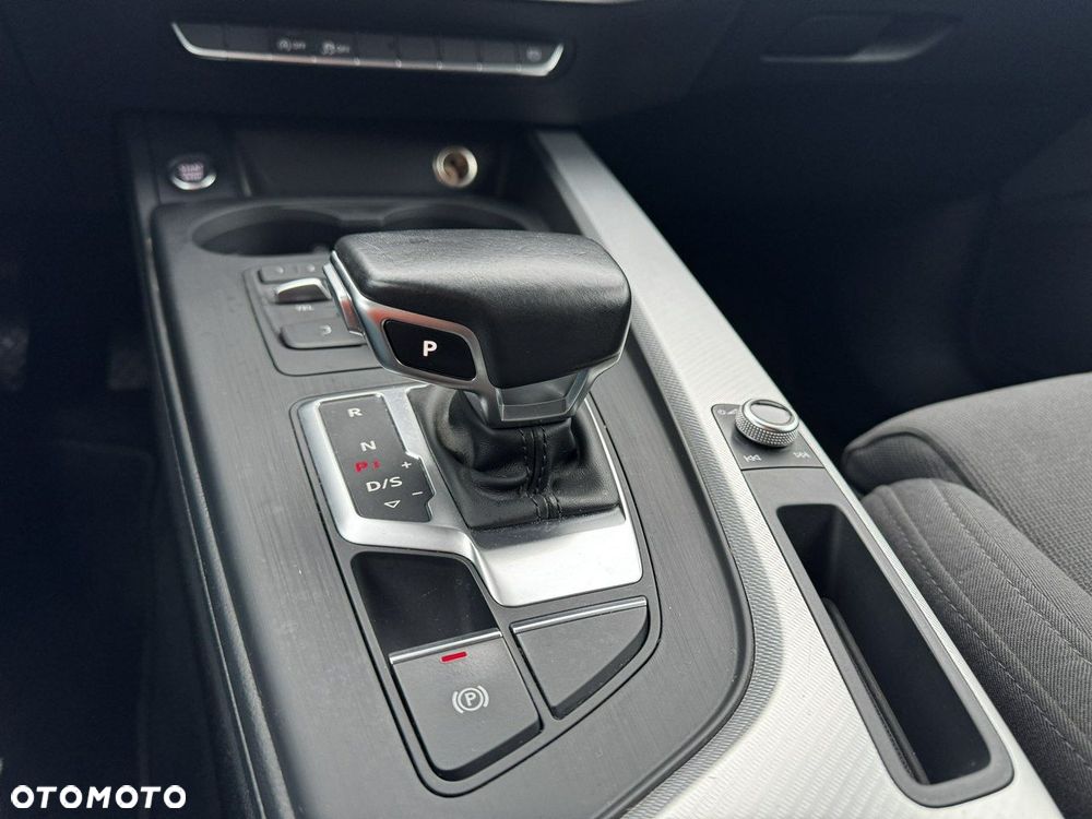 Audi A4 Limousine - 30