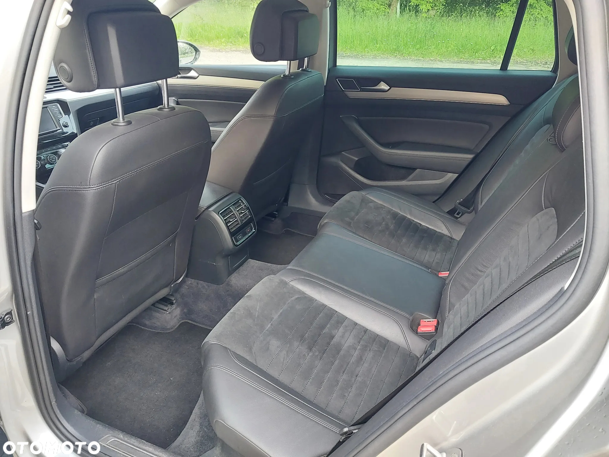 Volkswagen Passat 2.0 TDI BMT Highline DSG - 14