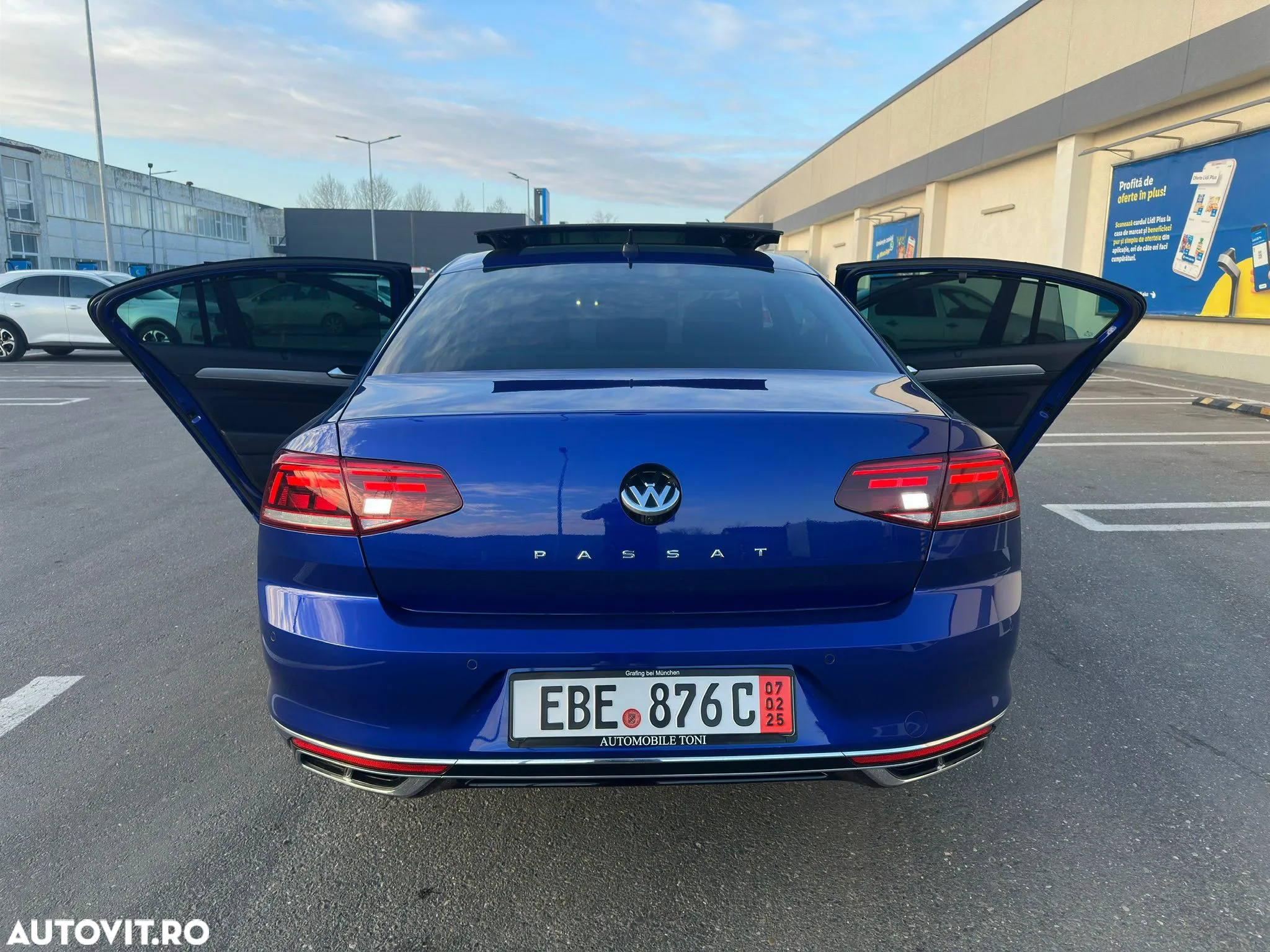 Volkswagen Passat Variant 2.0 TDI SCR Business - 12