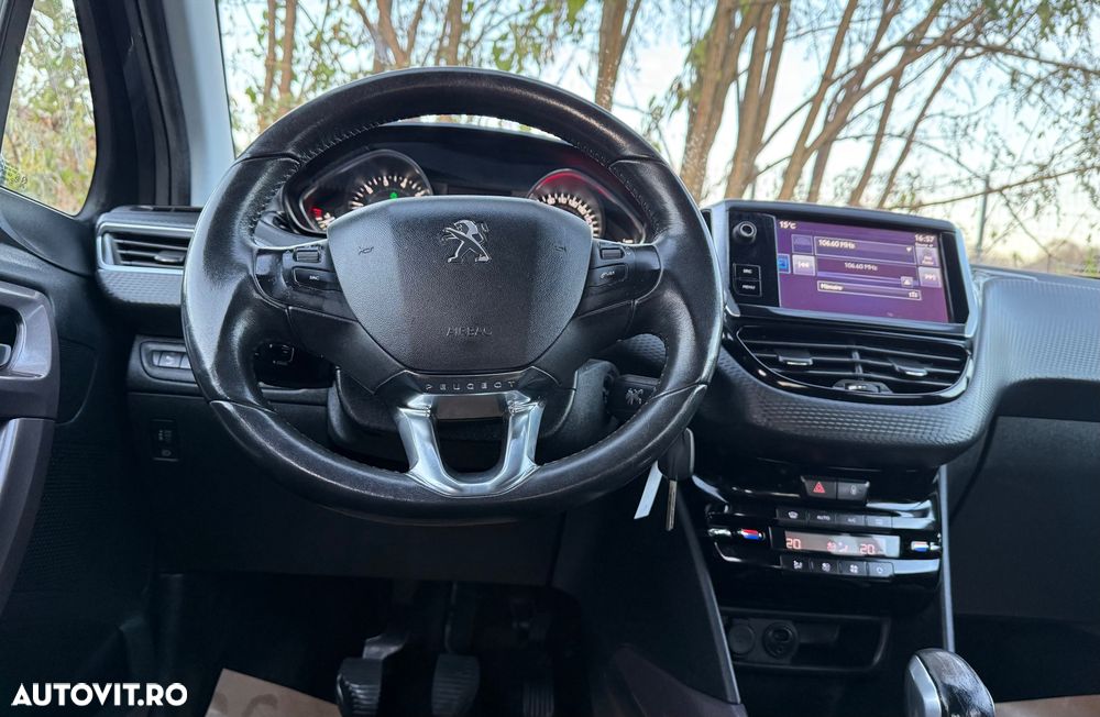 Peugeot 2008 PureTech 110 Stop&Start Allure - 18