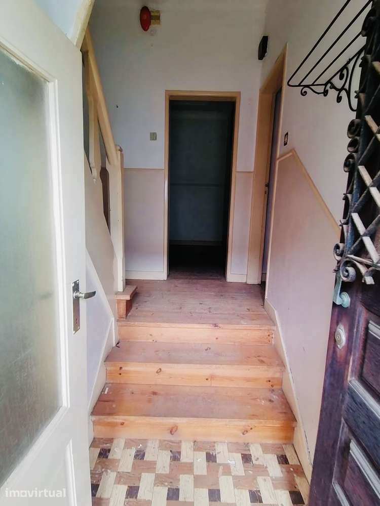 Moradia com Projeto Aprovado junto à Faculdade de Economia | Coimbra - Grande imagem: 5/18