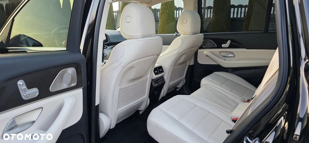 Mercedes-Benz GLS - 20