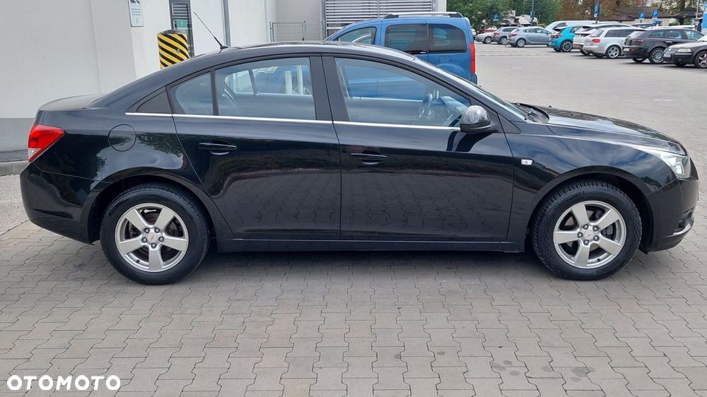 Chevrolet Cruze 1.8 LT+ - 6
