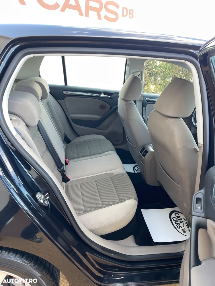 Volkswagen Golf - 27