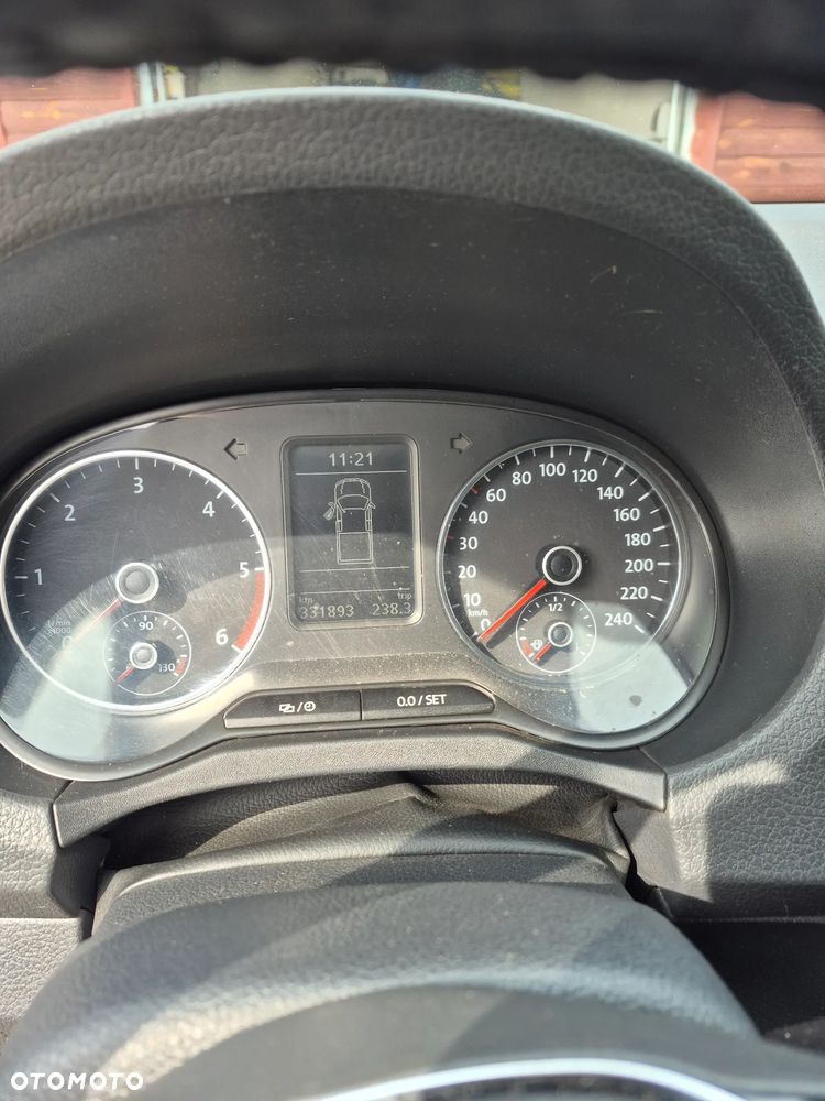 Volkswagen Amarok Double Cab 2.0 TDi 4MOTION Basic - 8