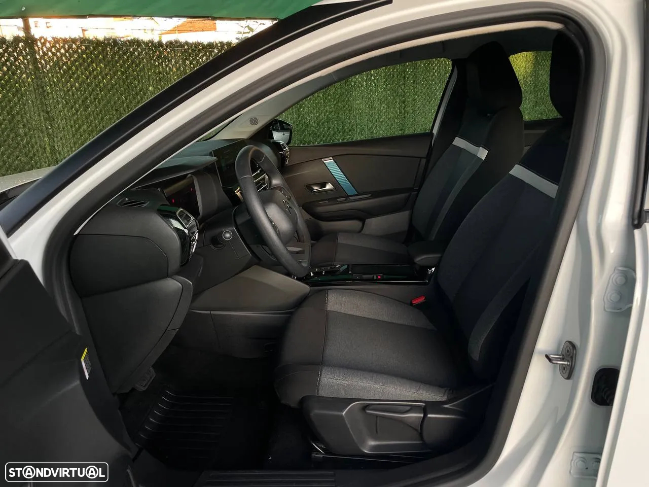 Citroën e-C4 50 kWh Business Edition - 4