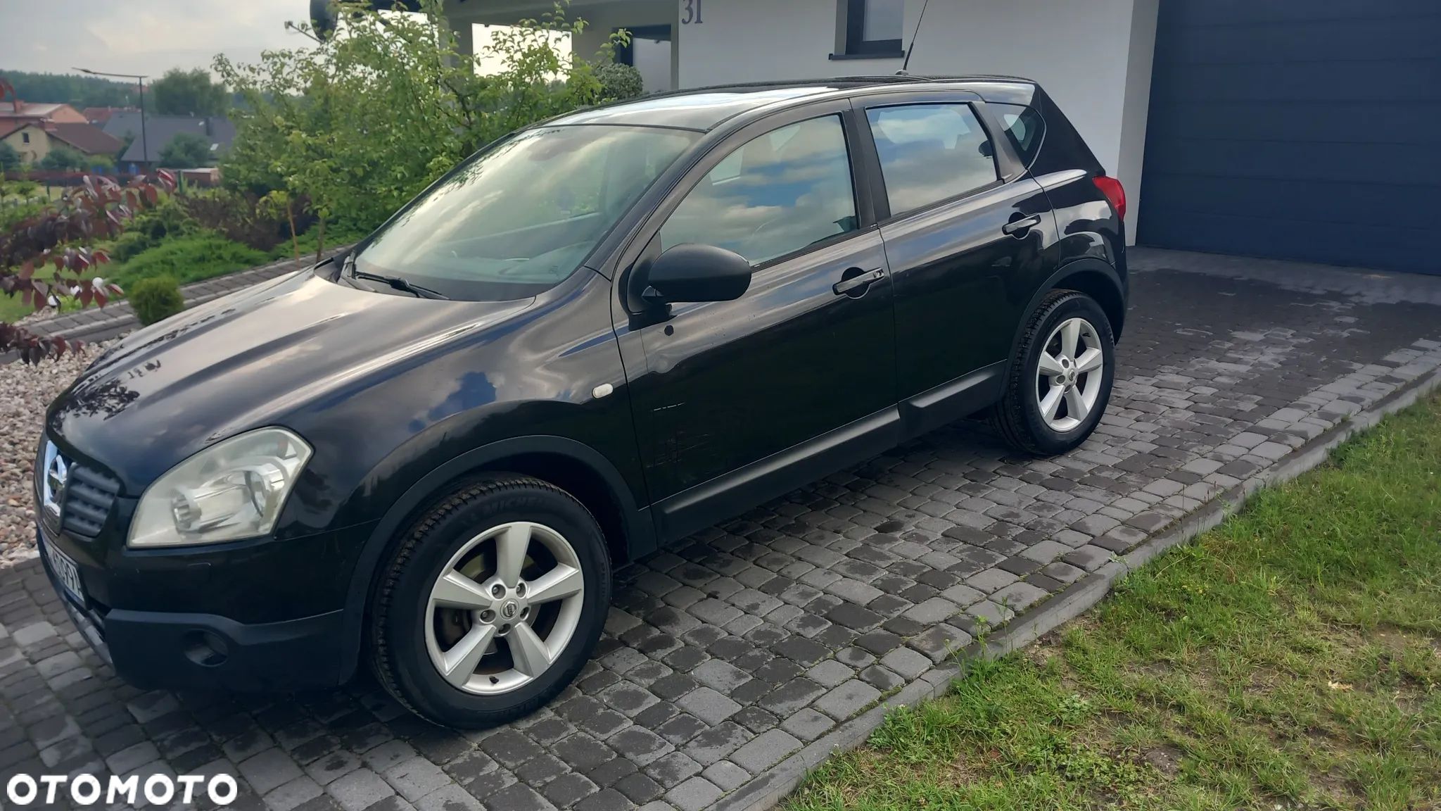 Nissan Qashqai - 1