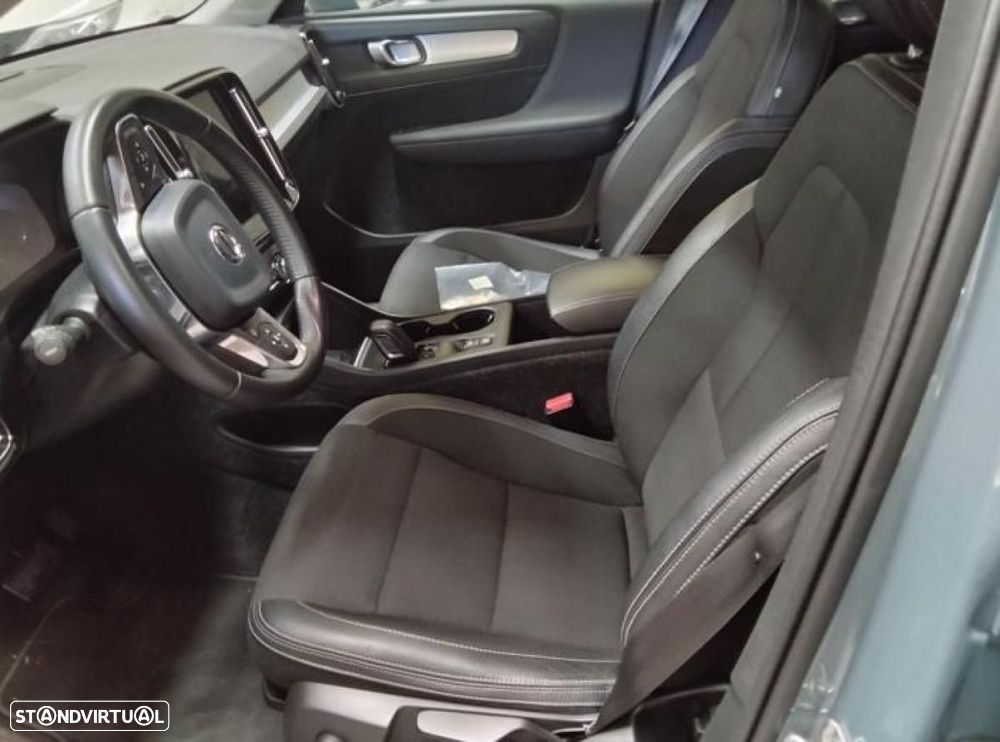 Volvo XC 40 - 3