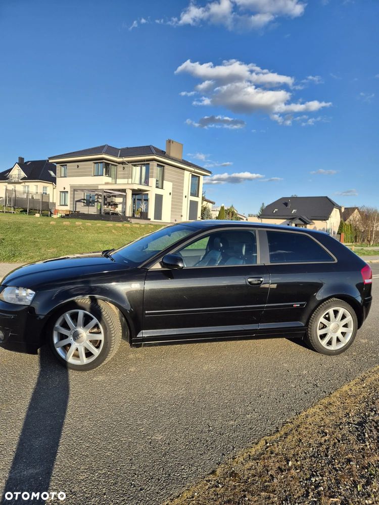 Audi A3 3-drzwiowe 2.0 TFSI S tronic Ambition - 2