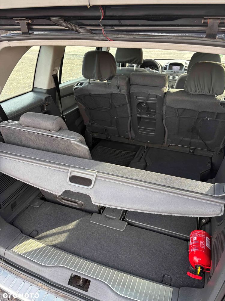 Opel Zafira 1.9 CDTI Essentia - 17