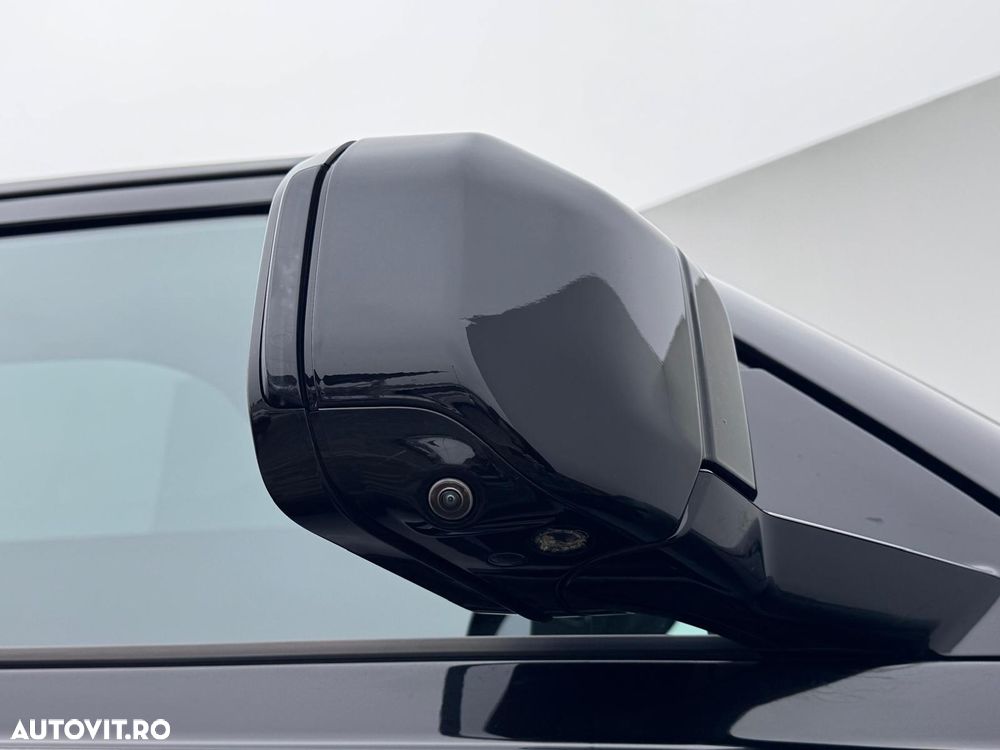 Land Rover Defender 110 3.0 P400 MHEV X - 9