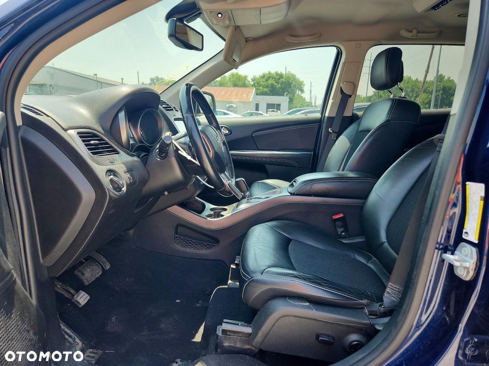 Dodge Journey - 8