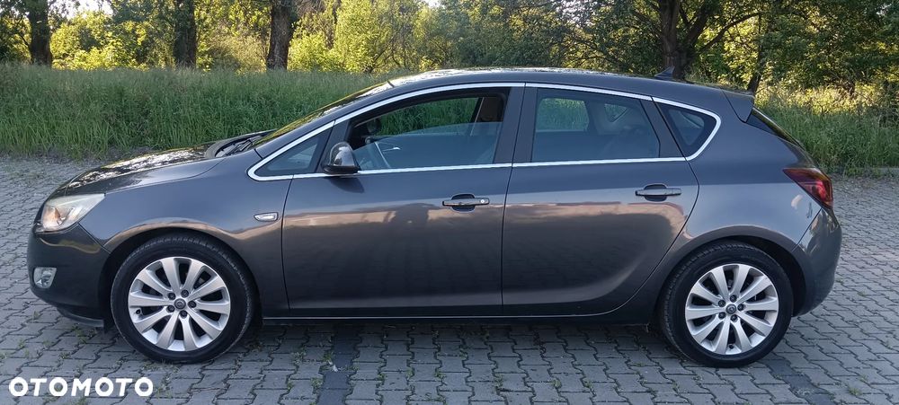 Opel Astra 1.4 T Cosmo - 29