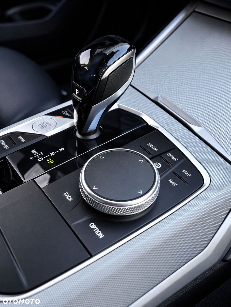 BMW Seria 3 320d Advantage sport - 29