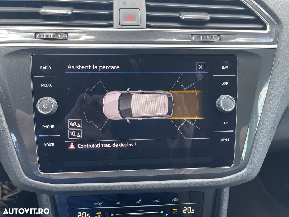 Volkswagen Tiguan - 16