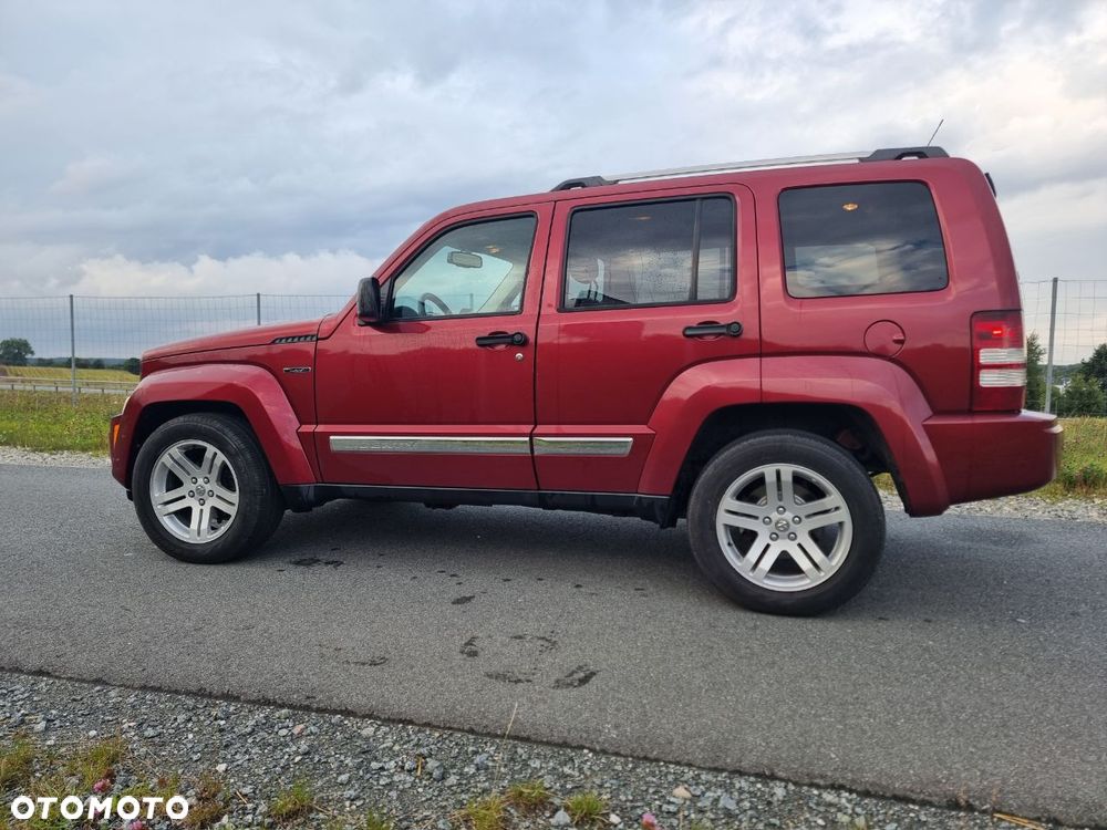Jeep Liberty 3.7 4x4 - 11