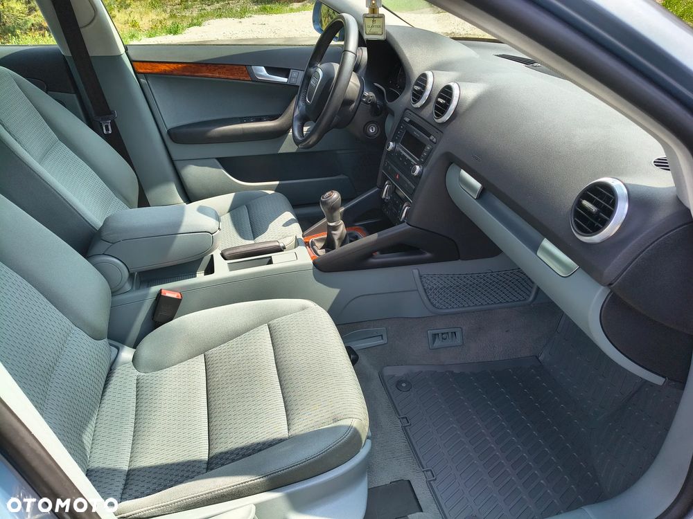 Audi A3 Sportback 1.4 TFSI S line Sportpaket (plus) - 20