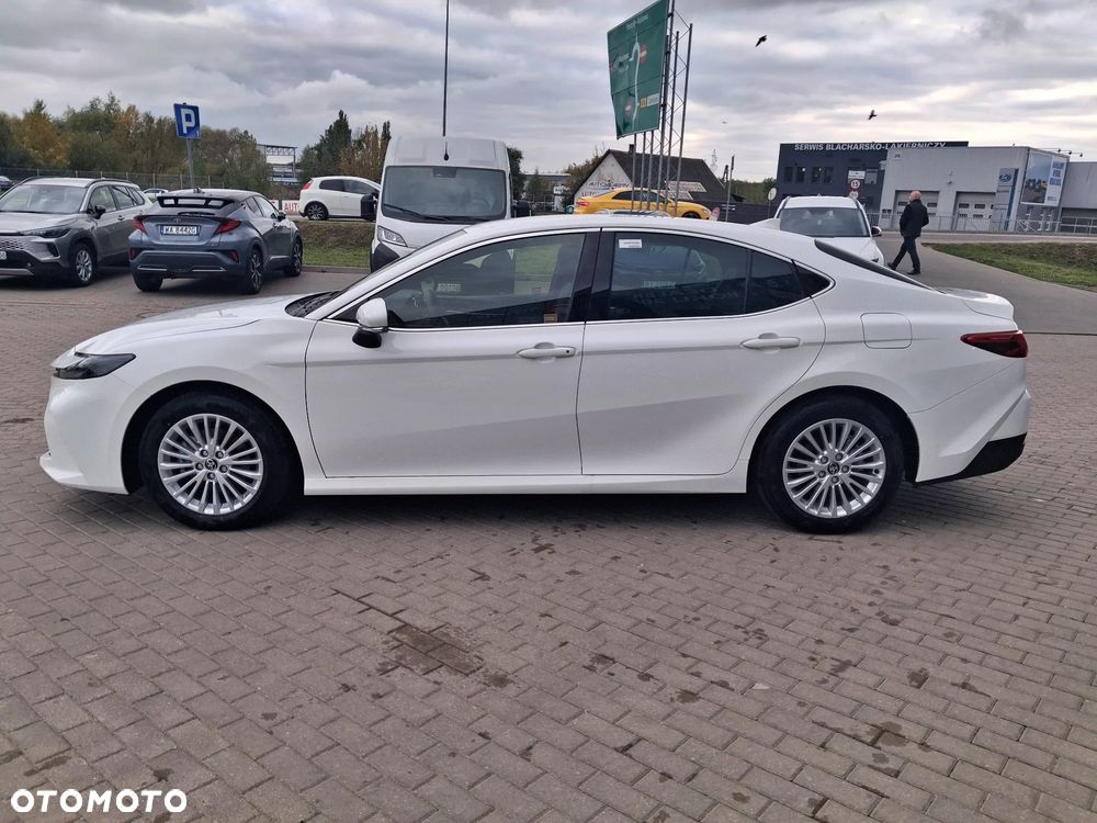 Toyota Camry 2.5 Hybrid Dynamic Force Comfort e-CVT - 8