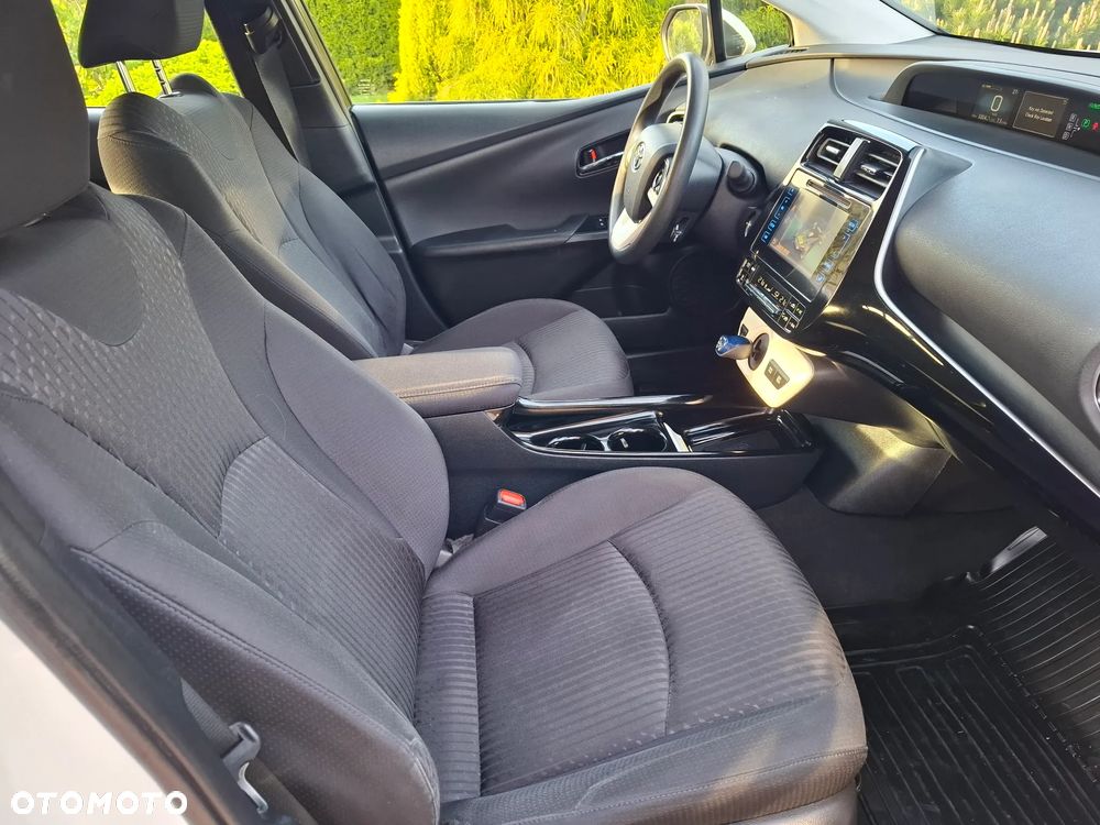 Toyota Prius Hybrid Comfort - 19