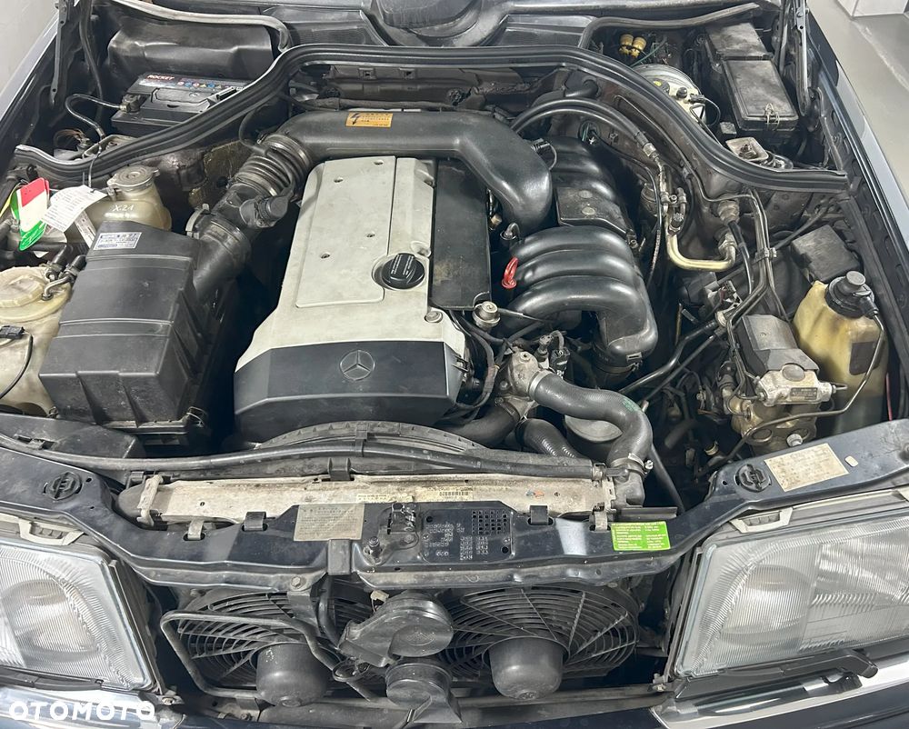 Mercedes-Benz Klasa E - 17