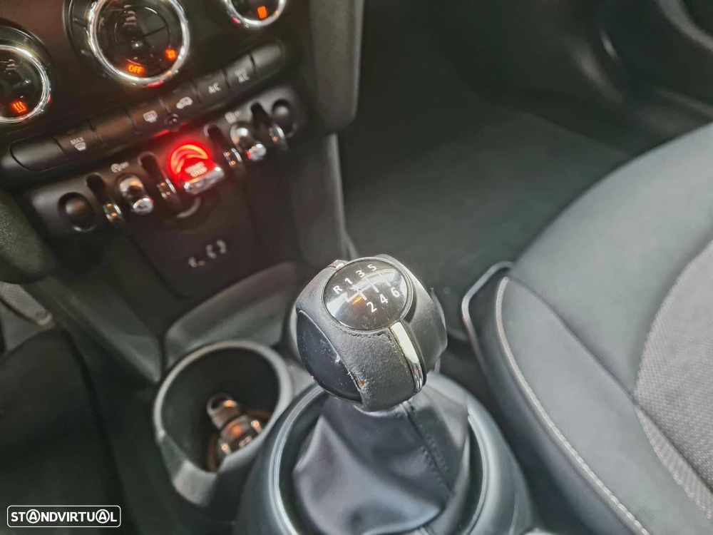 MINI 5 Portas Cooper D - 20