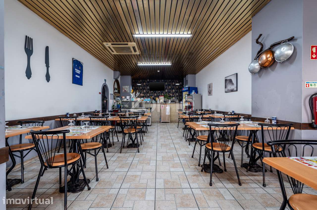 Venda de Espaço Comercial - Restaurante Silvense - Grande imagem: 2/17