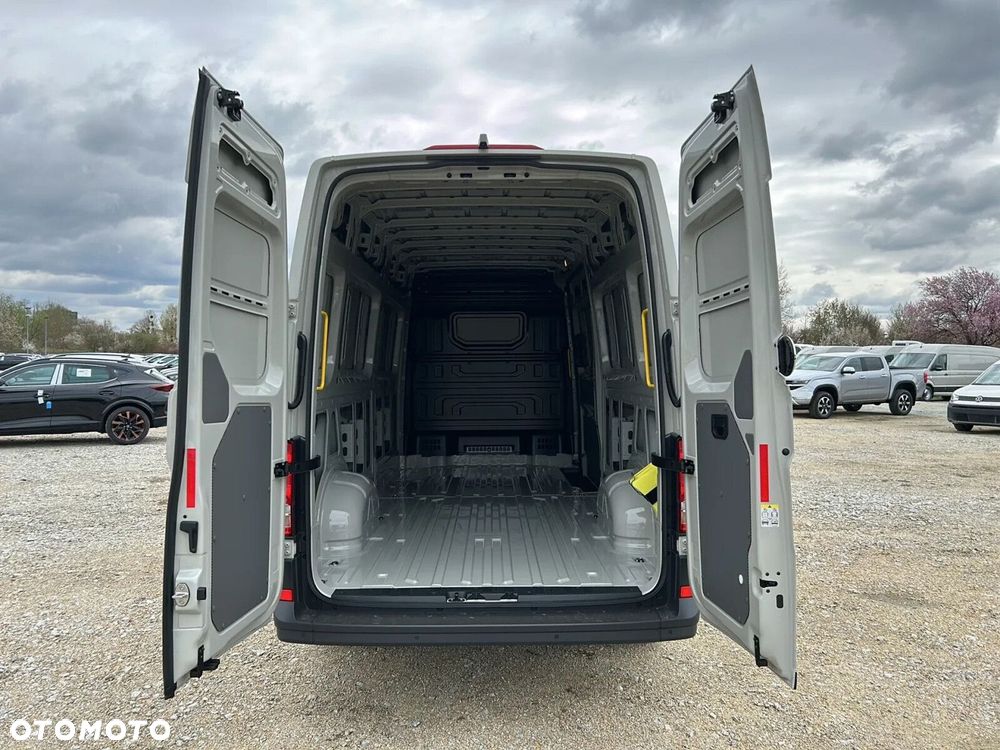 Volkswagen Crafter 35 Furgon L4H3, 2.0BiTDI 177KM, 4490mm, Wysoki dach, r.o. 4490 - 11