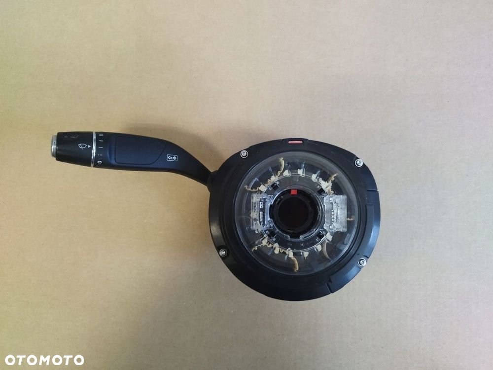 TASMA POD KIEROWNICE PRZELACZNIK WYCIERACZEK MANETKA VITO 447