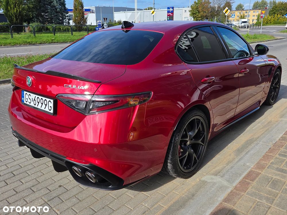 Alfa Romeo Giulia 2.9 Bi Turbo V6 Quadrifoglio - 2