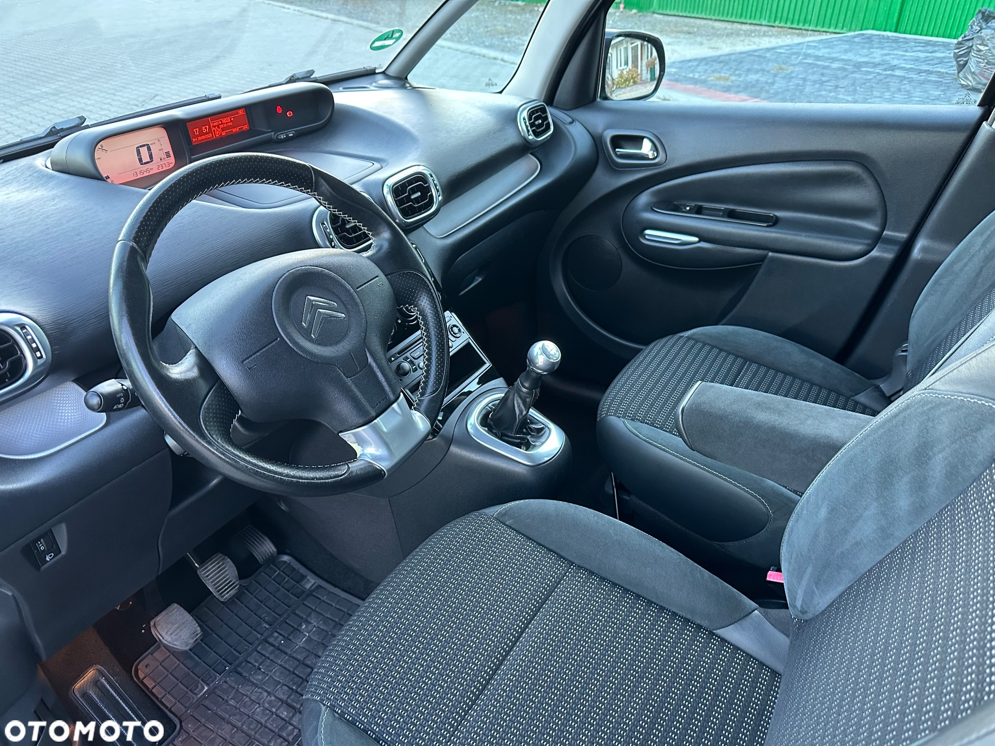 Citroën C3 Picasso 1.6i Exclusive - 7