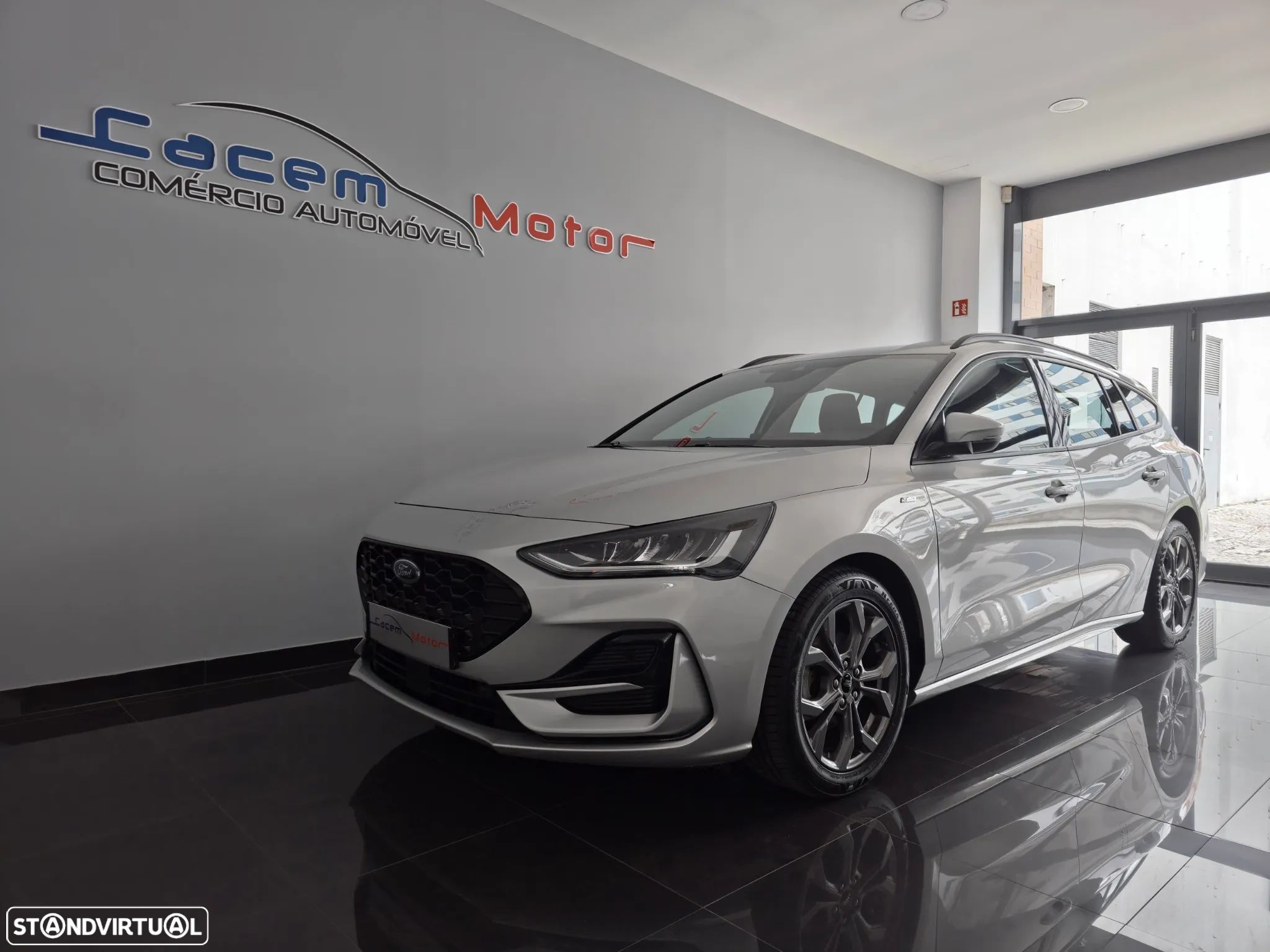 Ford Focus SW 1.0 EcoBoost MHEV ST-Line - 1