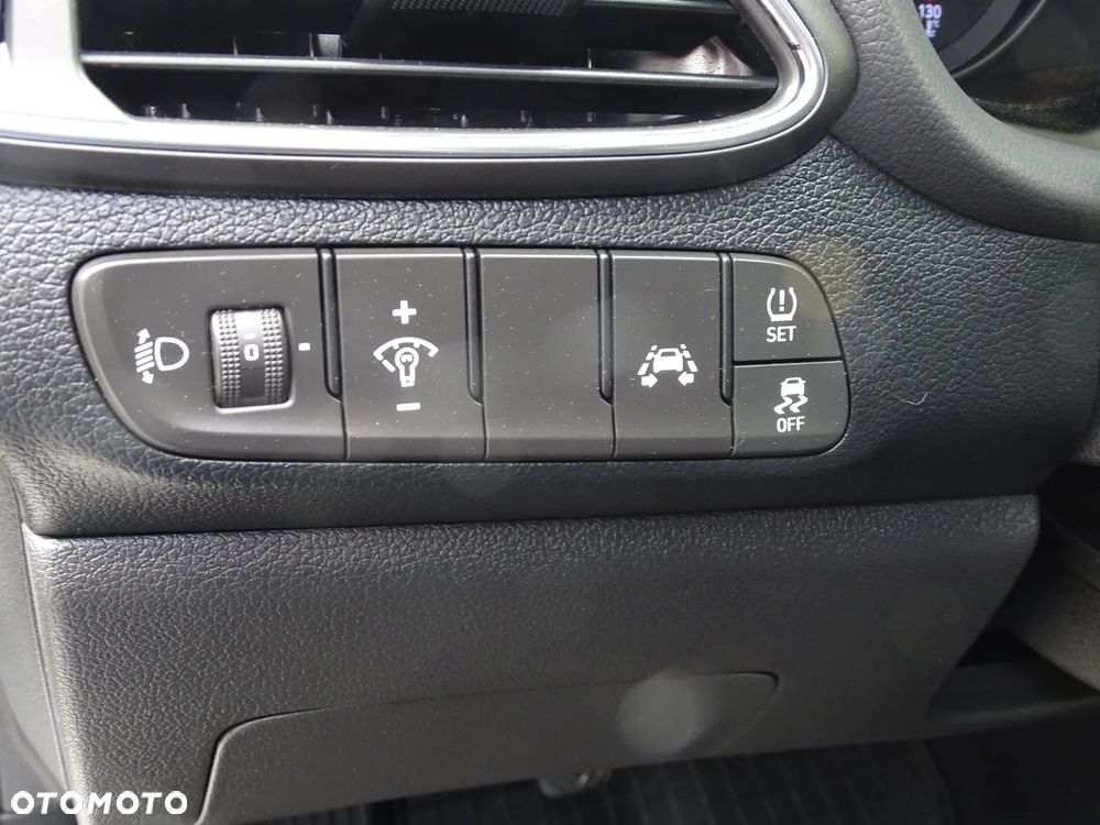 Hyundai i30 - 21