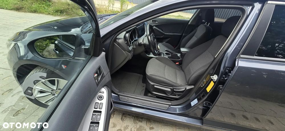 Kia Optima 1.7 CRDi XL - 12