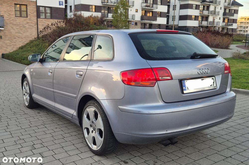 Audi A3 Sportback - 4