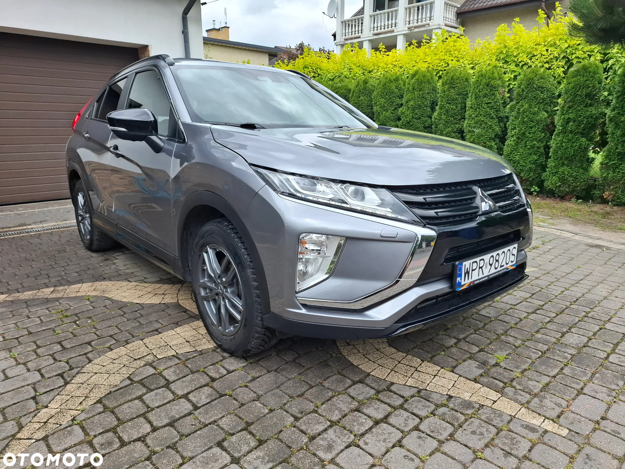 Mitsubishi Eclipse Cross - 9