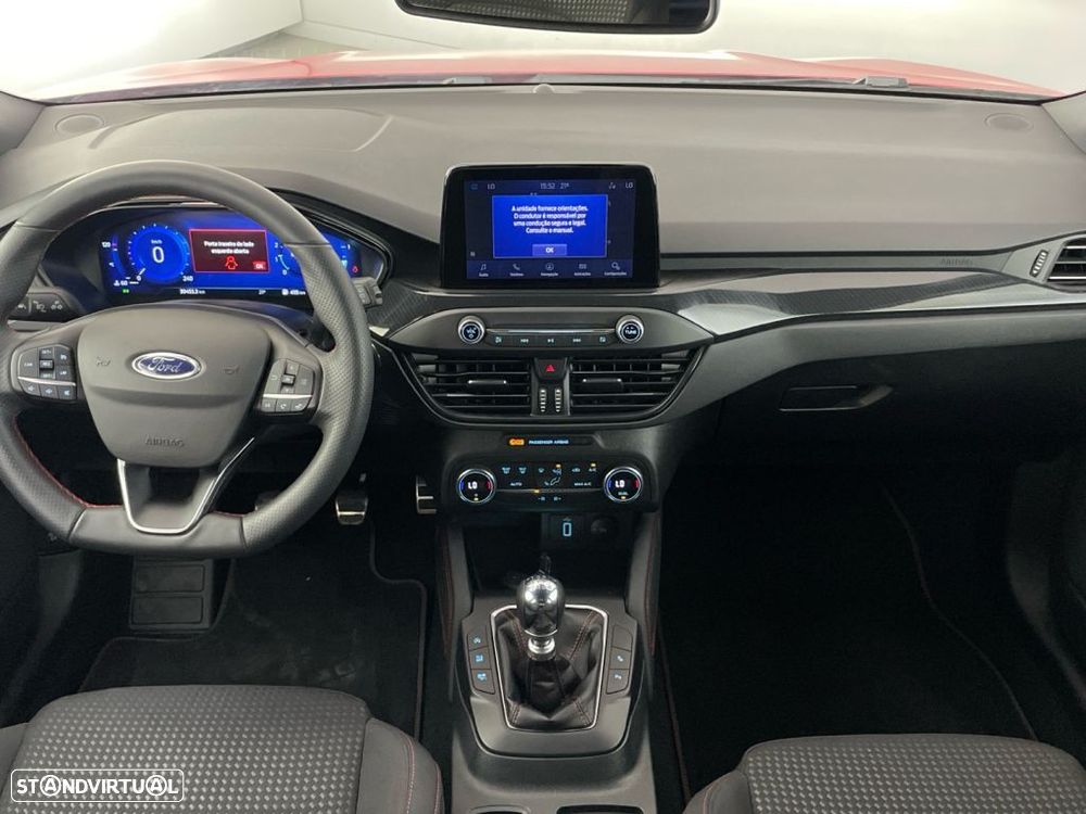 Ford Focus 1.0 EcoBoost ST-Line - 10